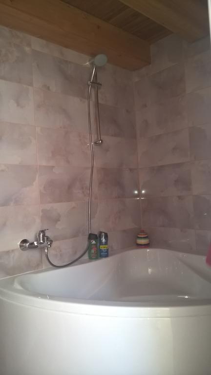 Pongracz Apartman Zirc Bagian luar foto