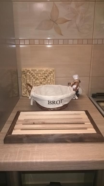 Pongracz Apartman Zirc Bagian luar foto